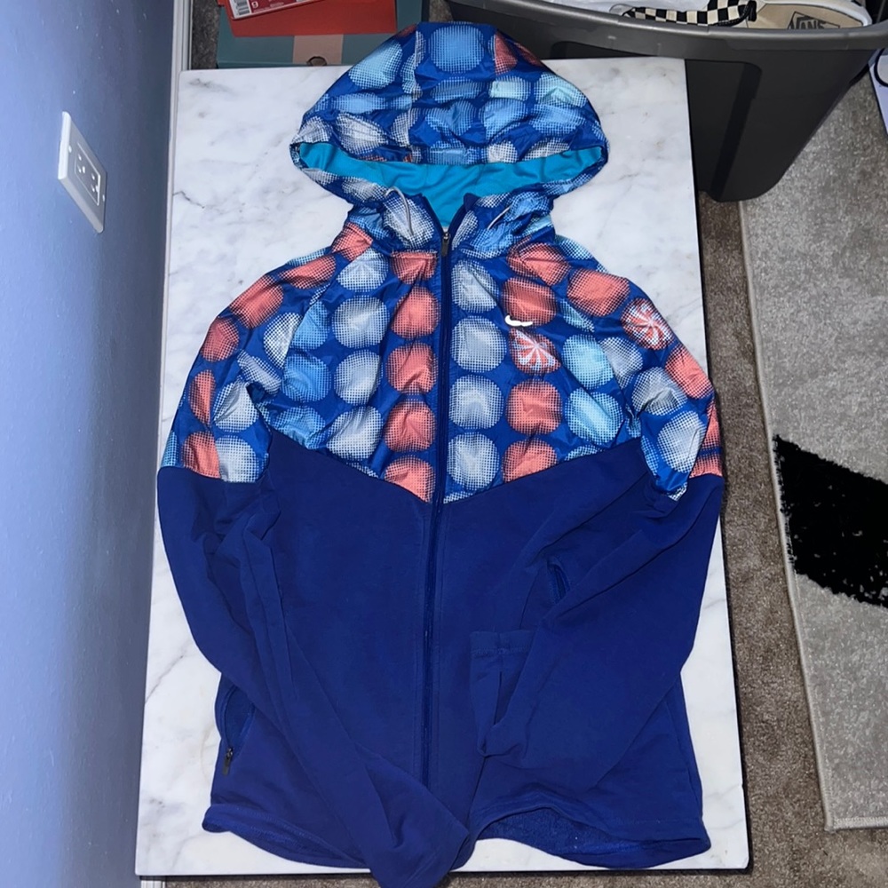 Hooded jacket